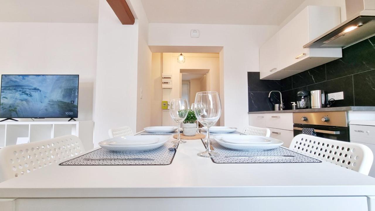 Chez Jm - Calme - Chic - Fibre - Relax Bnb Mulhouse Luaran gambar